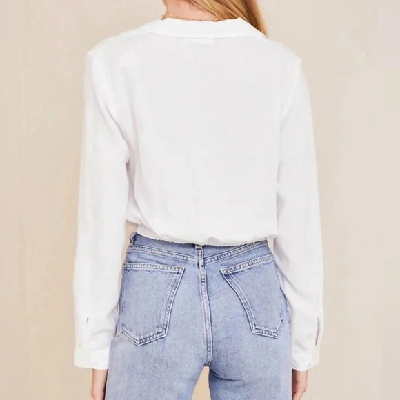 BELLA DAHL long sleeve tie front shirt with elastic back top NWT - Picture 2 of 4